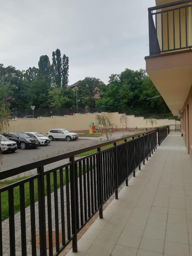 Lux Apartment, Near Metro Vasylkivska Kyiv Exterior photo